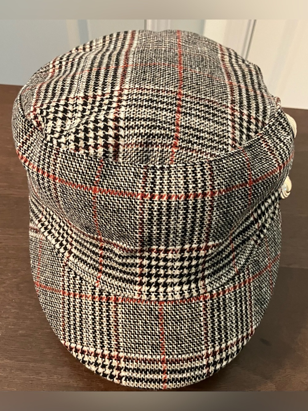 Magid NYC Women’s Tan Black Red Glen Plaid Newsboy Baker Boy Cap
